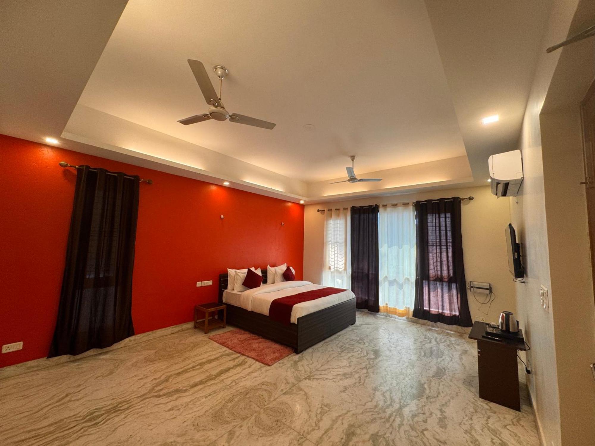 Hl Grand Hotel Lucknow Exterior foto